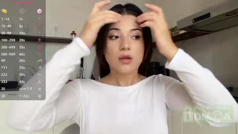 hey its Mel online show from 06-12-26, 12:15