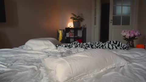 Sima online show from 07-10-26, 12:41