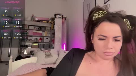 Phoenix online show from 11-15-25, 05:49