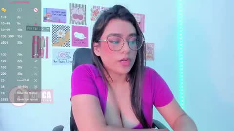 Bella online show from 06-20-26, 02:58