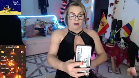 Myrna Sessions online show from 01-07-25, 01:59