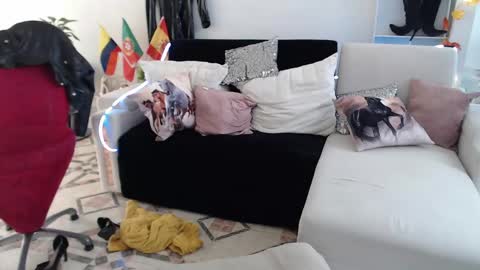 Myrna Sessions online show from 02-02-25, 02:13