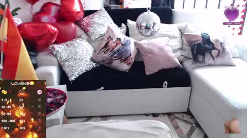 Myrna Sessions online show from 02-17-25, 04:59