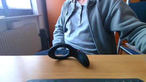 Snapshot of mysecr3tsins chatting on 12-18-24, 10:08 Ben online show from 12-18-24, 10:08