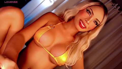 Olivia online show from 03-08-25, 05:38