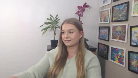 Erica online show from 02-05-25, 11:02