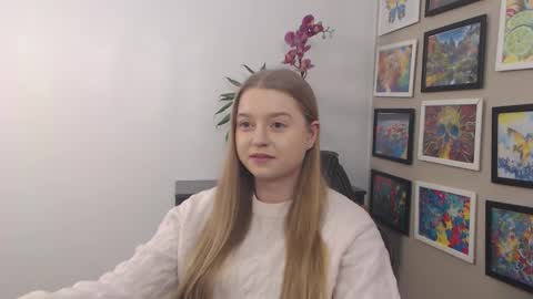 Erica online show from 02-12-25, 07:44