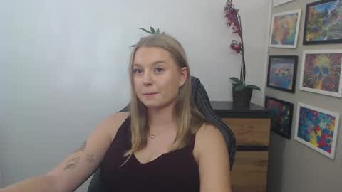 Erica online show from 09-25-25, 09:35