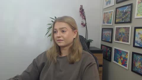 Erica online show from 11-26-25, 08:26