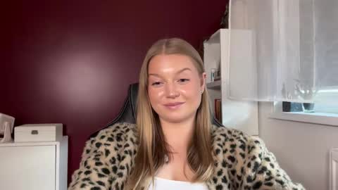 Erica online show from 05-07-26, 11:15