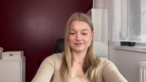 Erica online show from 05-12-26, 07:38