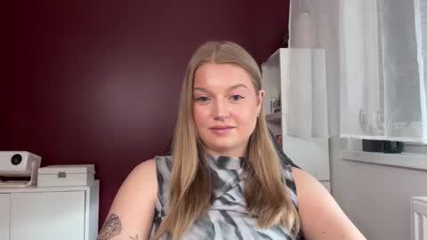 Erica online show from 05-13-26, 07:39
