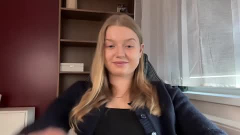 Erica online show from 05-16-26, 10:12