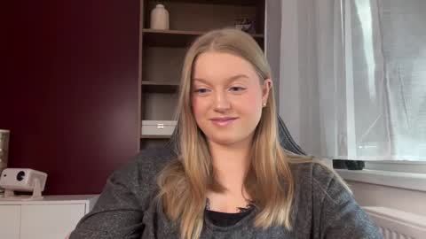 Erica online show from 05-20-26, 07:47