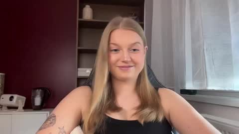 Erica online show from 05-21-26, 10:33