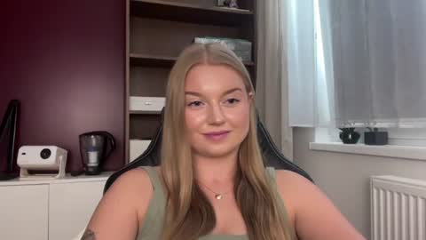 Erica online show from 07-28-26, 11:17