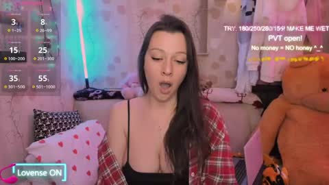 Snapshot of mystic_lilly chatting on 04-13-26, 06:57 Lilly magic lilly online show from 04-13-26, 06:57