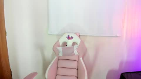 mystical_meteor online show from 04-05-26, 12:13