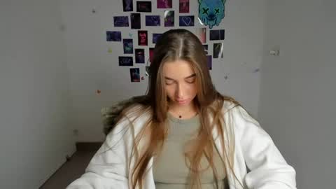 Amelia online show from 07-13-26, 05:54