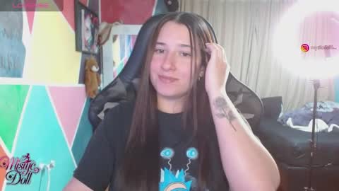 Snapshot of mysticdoll69 chatting on 05-17-26, 09:22 mysticdoll69 online show from 05-17-26, 09:22