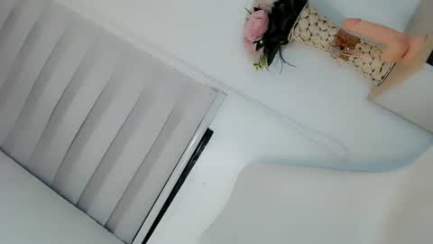 Krestine online show from 01-17-25, 07:38