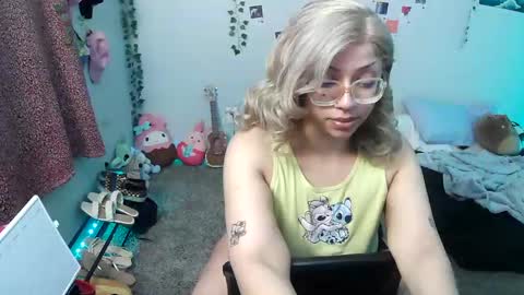 Chanel online show from 02-25-25, 04:57