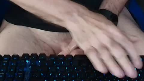 Snapshot of myztryman chatting on 06-15-26, 04:42 myztryman online show from 06-15-26, 04:42