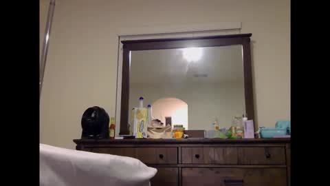 Snapshot of mzthundabootie chatting on 03-18-26, 02:04 mzthundabootie online show from 03-18-26, 02:04