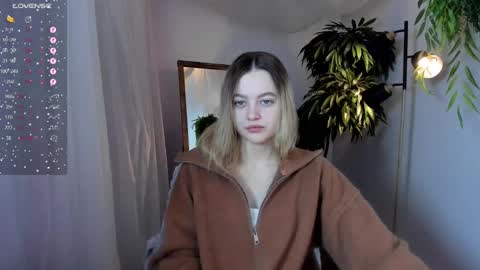 Snapshot of n0_nude chatting on 02-13-25, 03:39 Eva online show from 02-13-25, 03:39