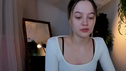 Snapshot of n0_nude chatting on 02-25-25, 04:42 Eva online show from 02-25-25, 04:42