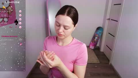 Snapshot of n0_nude chatting on 10-07-25, 04:31 Eva online show from 10-07-25, 04:31