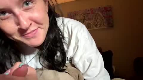Snapshot of n0rmalgurl chatting on 08-01-26, 05:56 n0rmalgurl online show from 08-01-26, 05:56