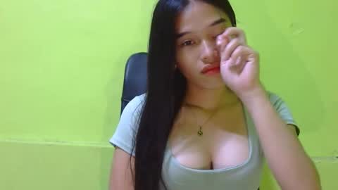 nessa online show from 12-05-25, 11:52