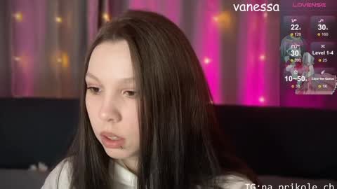 Snapshot of na_prikole_ chatting on 01-15-25, 05:47 Vanessa and Julia  online show from 01-15-25, 05:47