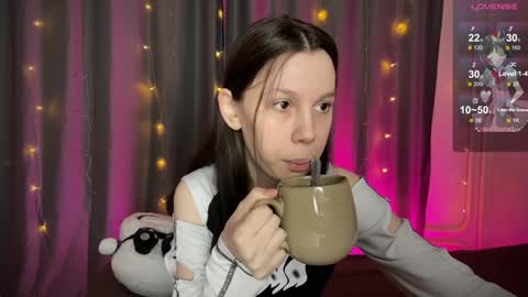 Snapshot of na_prikole_ chatting on 01-19-25, 06:43 Vanessa and Julia  online show from 01-19-25, 06:43