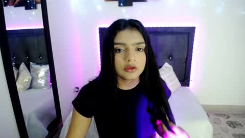 naahia__clark online show from 12-03-24, 12:06