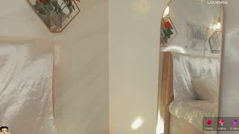 naamah_b online show from 11-22-25, 02:05