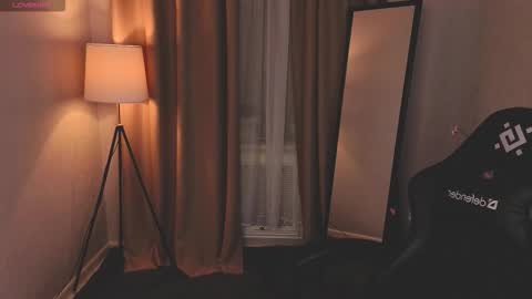 naavyy online show from 11-27-25, 01:46