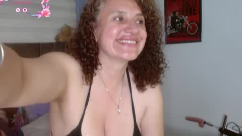 Snapshot of nadia_84 chatting on 05-22-26, 02:01 nadia_84 online show from 05-22-26, 02:01