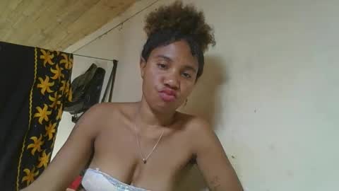 nadiasando online show from 12-22-25, 06:21