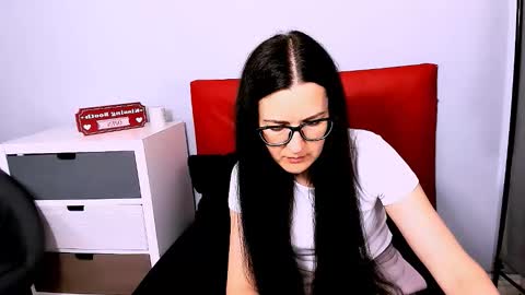 Snapshot of nadiatrue chatting on 06-07-26, 02:32 nadiatrue online show from 06-07-26, 02:32