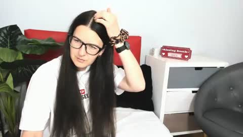 Snapshot of nadiatrue chatting on 06-22-26, 02:58 nadiatrue online show from 06-22-26, 02:58