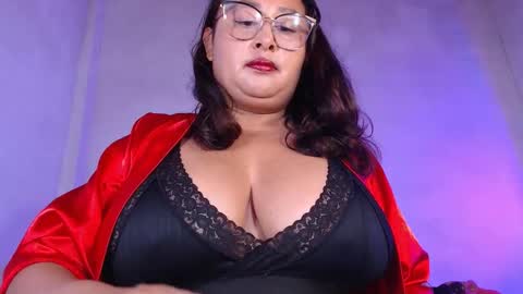 Nadia online show from 12-01-25, 09:14