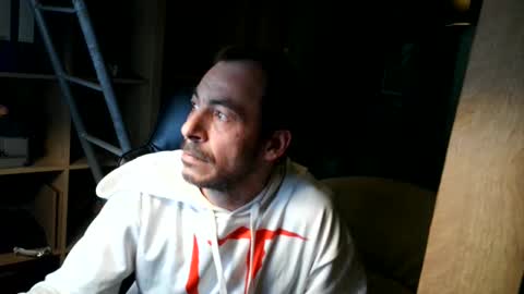 Snapshot of nadine0815 chatting on 02-09-25, 08:56 Mario online show from 02-09-25, 08:56