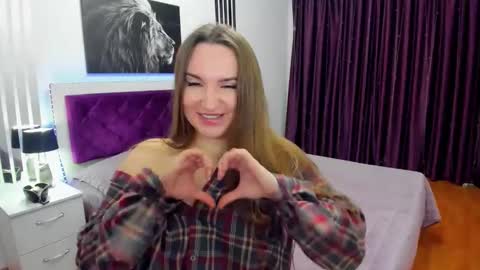 NadinGracefull online show from 04-06-26, 07:15