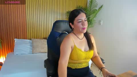 N A H I A online show from 10-15-25, 12:05