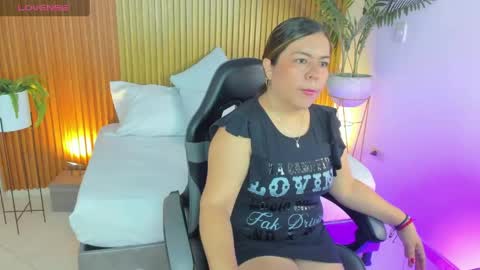 Snapshot of nahia_13 chatting on 05-02-26, 12:43 N A H I A online show from 05-02-26, 12:43