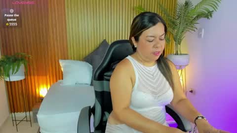 Snapshot of nahia_13 chatting on 06-04-26, 12:55 N A H I A online show from 06-04-26, 12:55