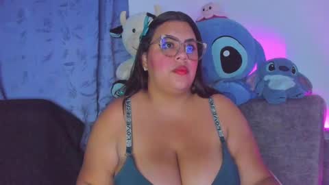 nahiaa233 online show from 09-18-25, 09:33