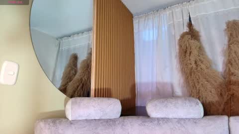 NahiaVictoria  online show from 06-22-26, 10:56